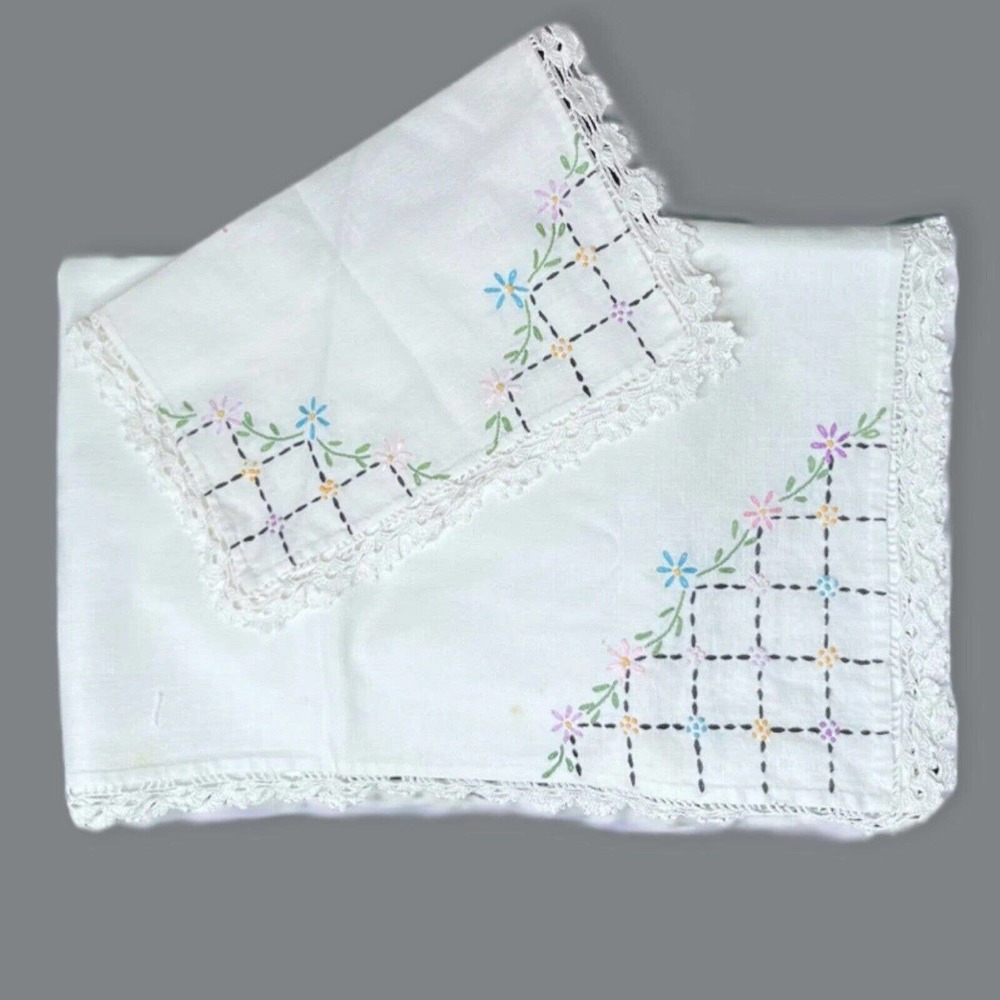 VTG Table Runner and Dresser Scarf Embroidered Floral w/ Crochet Edge 1 lg 1 sm